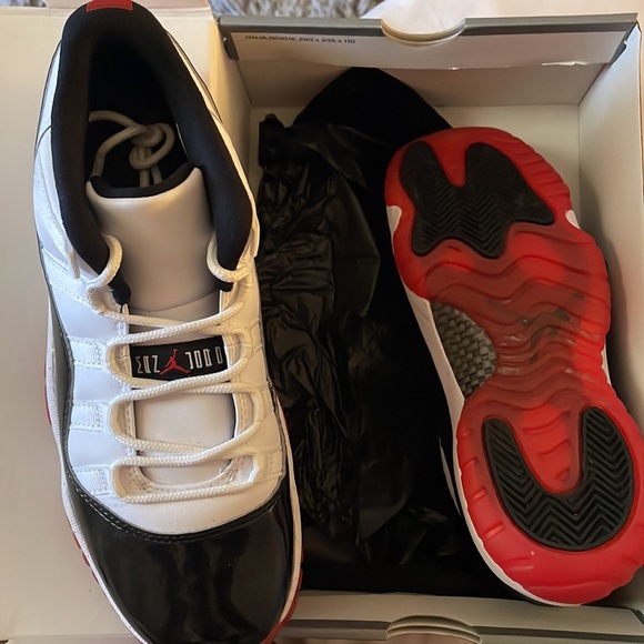 Barley worn air Jordan retro low 11 size 6.5 GS - Picture 2 of 2